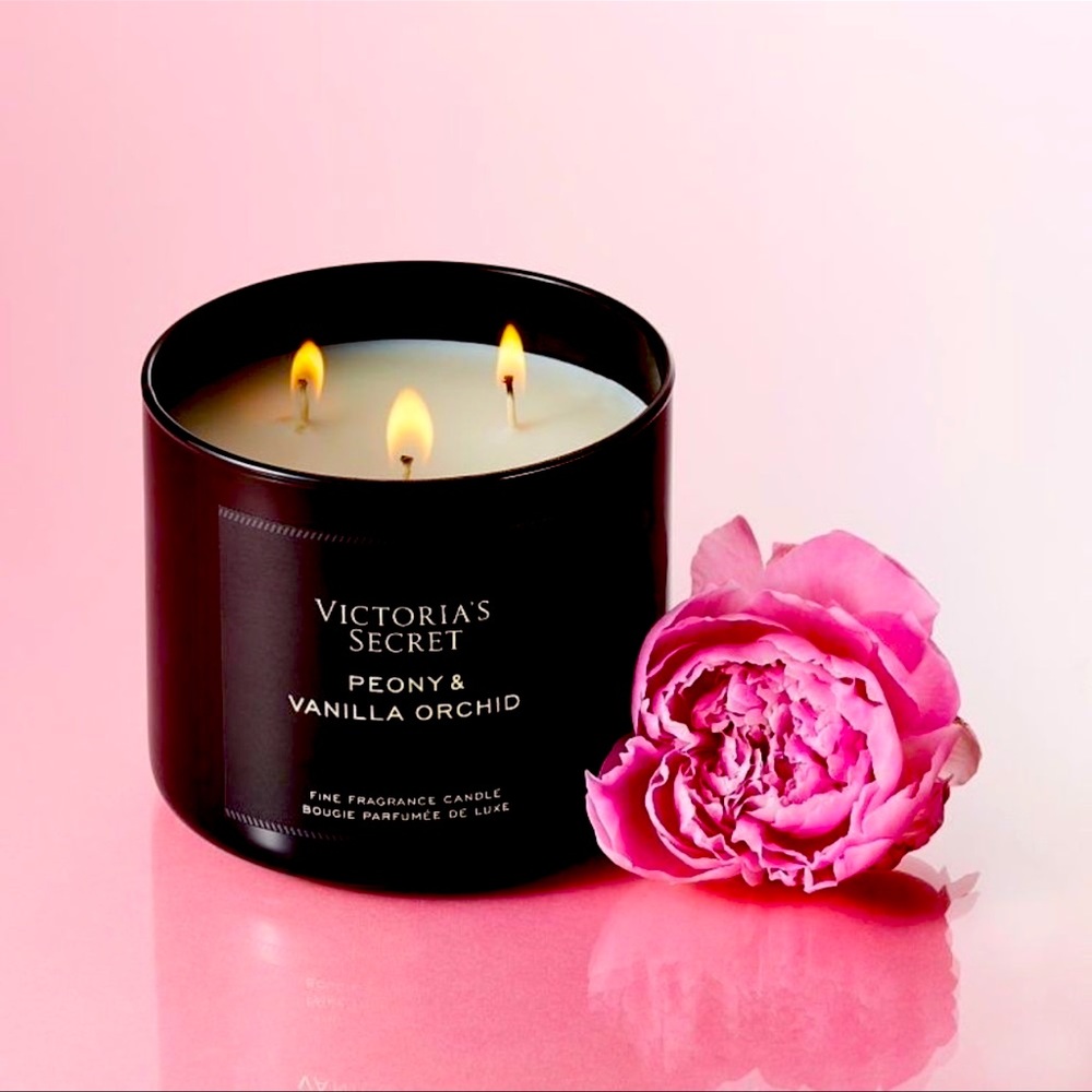 Brand New Limited Edition Victoria’s Secret Peony and Vanilla Orchid Candle